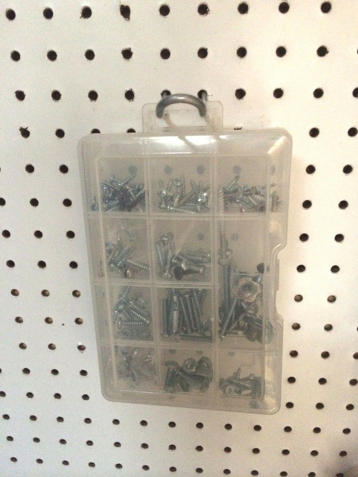 (20 PACK) 4" Looped Metal Peg Hooks w/Elevated Tip. Fits 1/8 & 1/4 Pegboard