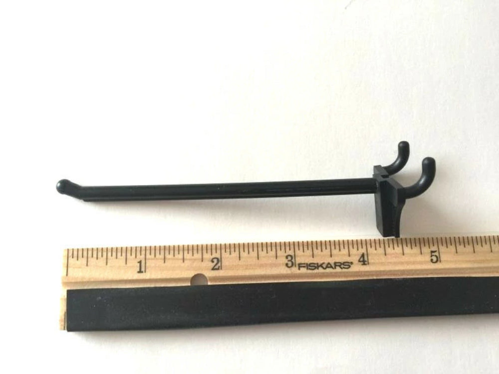 (100 PACK) 4 Inch Black Plastic Peg Hooks For 1/8" to 1/4" Pegboard. Made in USA